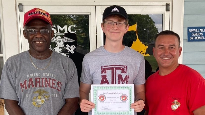 Scholarship Award Pic